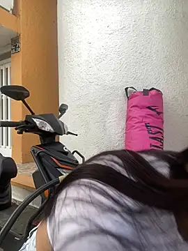 Snapshot of StrawberryPink_ chatting on February 2026 11:32:02 AM StrawberryPink online show from February 2026 11:32:02 AM