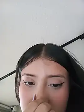 Snapshot of StrawberryPink_ chatting on July 2026 11:26:02 AM StrawberryPink online show from July 2026 11:26:02 AM