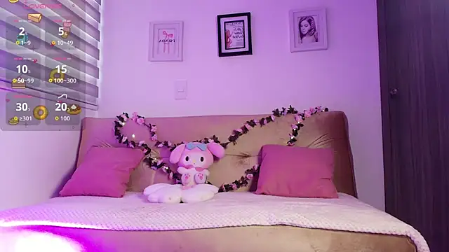 Snapshot of Blush_Marie chatting on February 2026 09:57:01 PM Blush Marie online show from February 2026 09:57:01 PM