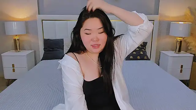 Snapshot of YUMI_G chatting on February 2026 08:59:01 PM YUMI G online show from February 2026 08:59:01 PM