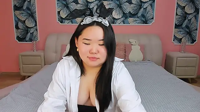 Snapshot of YUMI_G chatting on February 2026 08:31:02 PM YUMI G online show from February 2026 08:31:02 PM