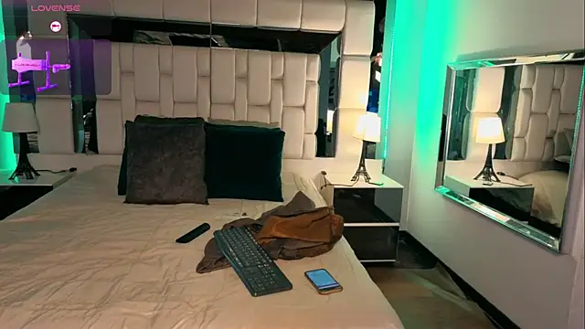 AmaliaMartinez77 online show from April 2026 02:36:02 PM