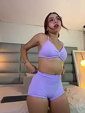 Snapshot of miss-liz- chatting on July 2026 07:41:01 PM miss-liz- online show from July 2026 07:41:01 PM