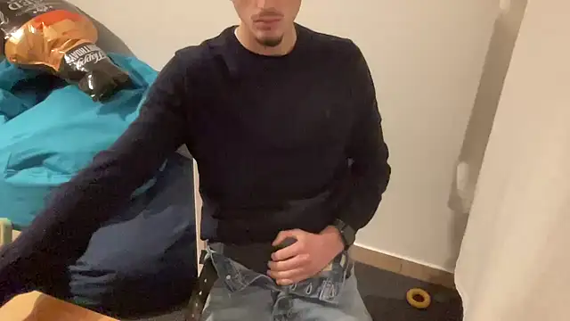 lukee000 online show from January 2026 05:05:01 PM