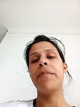 mitzukywinteer online show from March 2026 07:59:01 PM