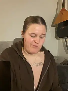 justsomeoneuknow online show from February 2026 07:53:02 PM