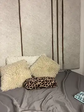 lilithdya online show from April 2026 09:06:02 PM