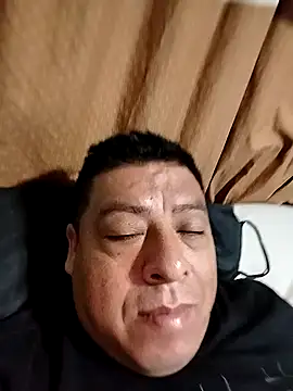 Snapshot of Bigmonstrr chatting on January 2026 05:44:02 AM Bigmonstrr online show from January 2026 05:44:02 AM