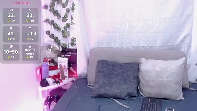 Snapshot of brunaroyale chatting on February 2026 01:11:01 PM brunaroyale online show from February 2026 01:11:01 PM