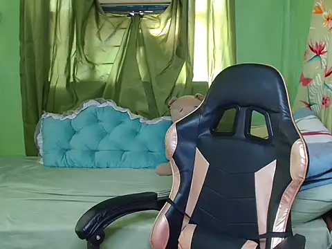 Snapshot of urslutscarlet chatting on March 2026 07:13:01 AM urslutscarlet online show from March 2026 07:13:01 AM