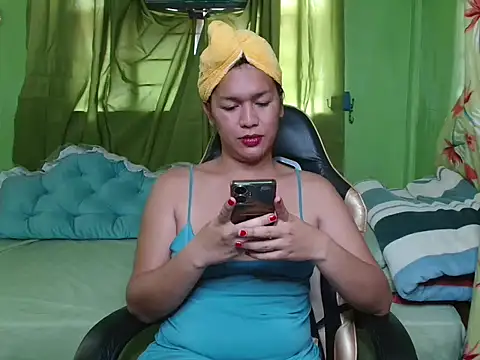 Snapshot of urslutscarlet chatting on March 2026 06:50:01 AM urslutscarlet online show from March 2026 06:50:01 AM