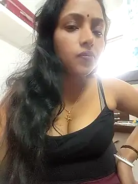 Hot-Tinaa online show from February 2026 06:31:02 AM