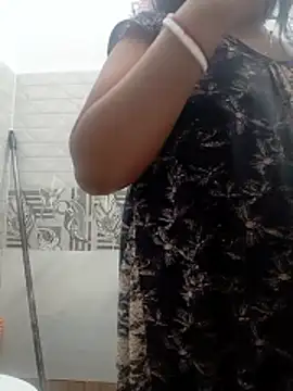 Hot-Tinaa online show from April 2026 06:55:01 AM