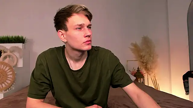 Snapshot of Volan_Starts chatting on February 2026 04:42:01 AM Volan Starts online show from February 2026 04:42:01 AM