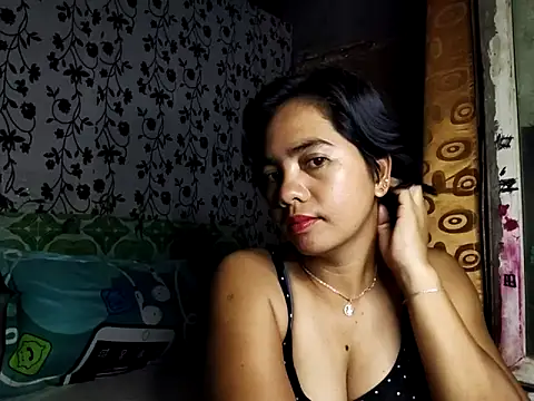 Snapshot of LoveSammantha24xxx chatting on April 2026 07:11:02 PM LoveSammantha24xxx online show from April 2026 07:11:02 PM