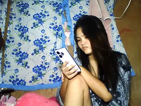 PinaySkinnyJust18 online show from June 2026 09:53:02 PM
