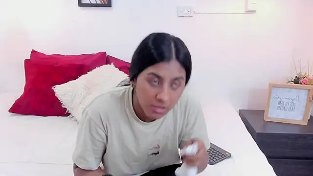 annarosse  online show from June 2026 12:08:01 PM