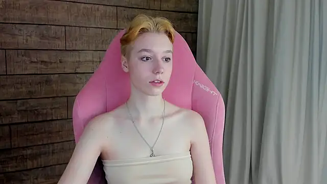 Snapshot of AgataGate chatting on February 2026 04:27:02 AM AgataGate online show from February 2026 04:27:02 AM