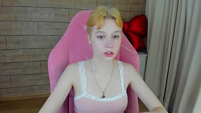 Snapshot of AgataGate chatting on February 2026 04:08:01 AM AgataGate online show from February 2026 04:08:01 AM