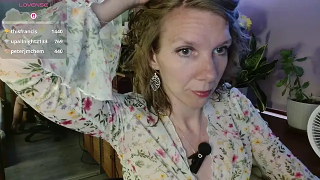 Daisy Lovely online show from July 2026 04:15:01 AM