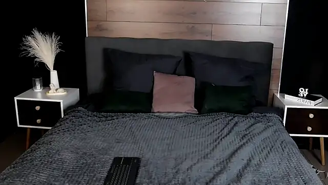 Snapshot of TylerGibson chatting on February 2026 03:48:02 AM TylerGibson online show from February 2026 03:48:02 AM