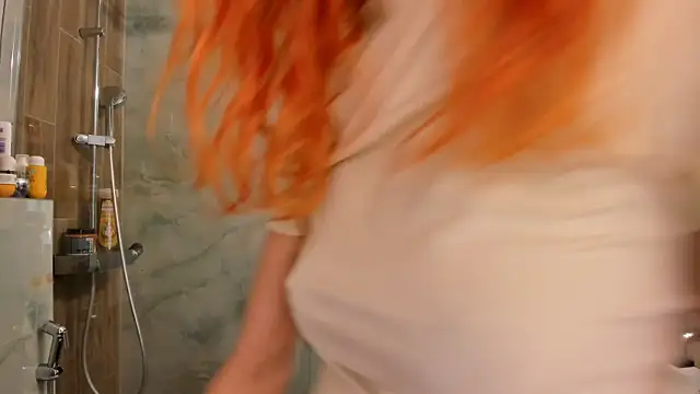 KikkoLee online show from July 2026 01:39:02 PM