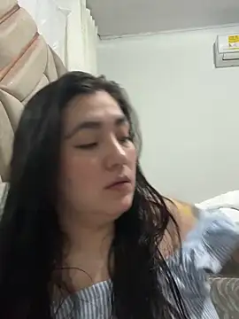 Snapshot of KathiaJenner chatting on March 2026 11:28:02 AM KathiaJenner online show from March 2026 11:28:02 AM