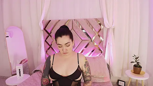 KathiaJenner online show from April 2026 11:22:02 AM