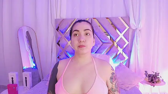 KathiaJenner online show from July 2026 11:37:02 AM