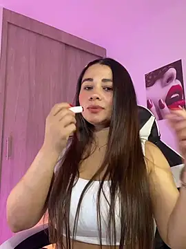 Snapshot of saray_mendozaa chatting on June 2026 04:23:01 PM saray mendozaa online show from June 2026 04:23:01 PM