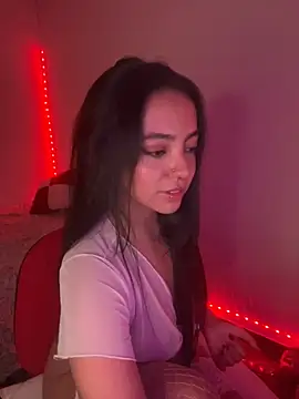 Snapshot of laraa_rous chatting on March 2026 12:01:01 AM laraa rous online show from March 2026 12:01:01 AM