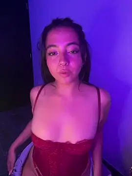 Snapshot of laraa_rous chatting on March 2026 05:14:02 AM laraa rous online show from March 2026 05:14:02 AM