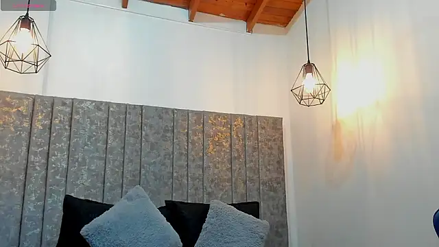 Calvin Hunter online show from March 2026 11:00:01 PM