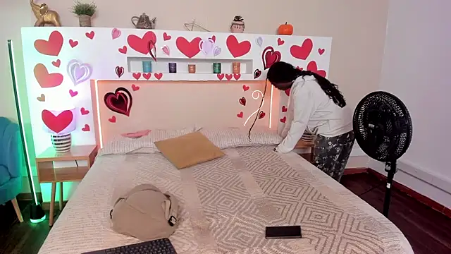 Snapshot of naomi_campell chatting on February 2026 11:29:02 AM naomi campell online show from February 2026 11:29:02 AM