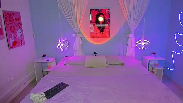 Snapshot of naomi_campell chatting on February 2026 07:25:02 PM naomi campell online show from February 2026 07:25:02 PM