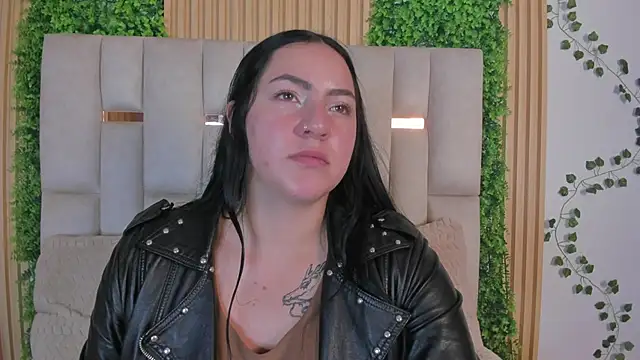 JeniferPowell nm online show from April 2026 07:32:01 PM