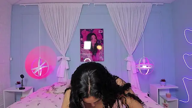 Dany Moon  online show from February 2026 03:32:01 AM