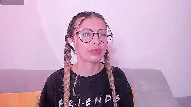 Snapshot of Fernanda_aaaa chatting on March 2026 02:02:01 PM Fernanda aaaa online show from March 2026 02:02:01 PM