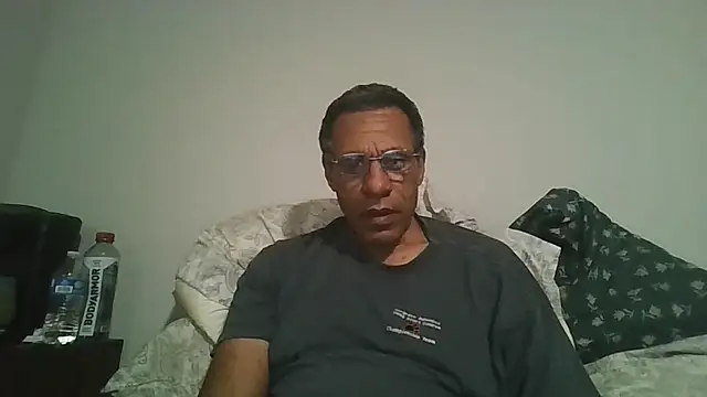 swimmer2496 online show from February 2026 08:30:01 AM