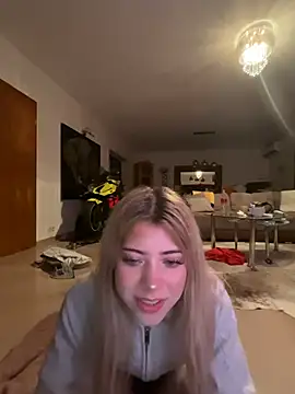 MelliMoon online show from February 2026 09:13:01 PM