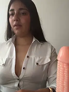 A-uroora online show from February 2026 11:03:01 PM