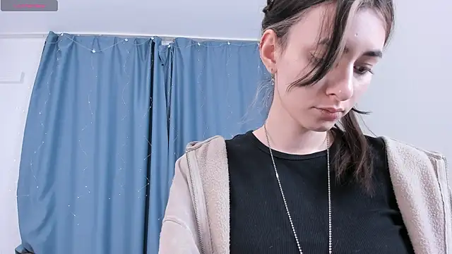 JackiYoss online show from February 2026 12:23:02 PM