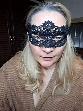 Snapshot of MaskedQueen77 chatting on May 2026 11:48:01 AM MaskedQueen77 online show from May 2026 11:48:01 AM