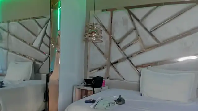 francis 20 online show from March 2026 01:25:01 PM