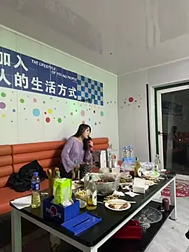 xiaotiantian-10 online show from April 2026 11:41:01 AM
