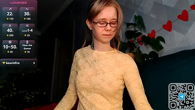 Austeja Ona online show from April 2026 06:20:01 PM