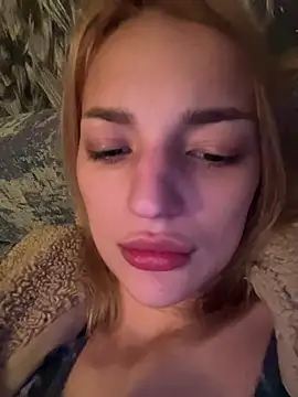 Snapshot of SashaPri chatting on February 2026 08:05:02 PM SashaPri online show from February 2026 08:05:02 PM