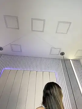 JuliaColemann online show from February 2026 12:04:02 PM