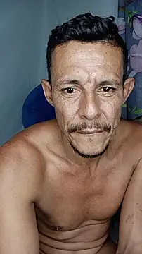 juanmaur22 online show from February 2026 10:39:01 PM