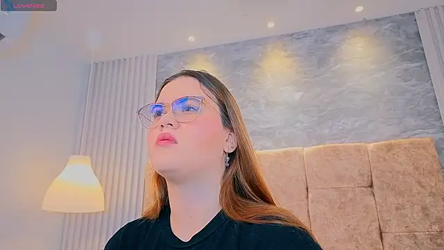 zoe hugeboobs online show from March 2026 11:58:01 AM